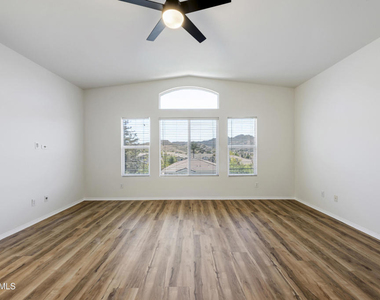 2946 Venezia Lane - Photo Thumbnail 17