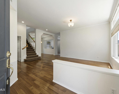 2946 Venezia Lane - Photo Thumbnail 2