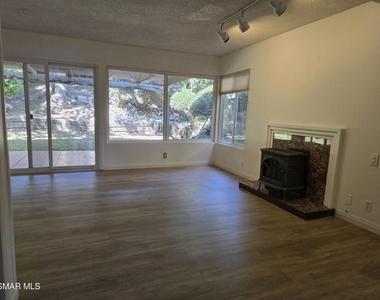 3166 Black Hills Court - Photo Thumbnail 9