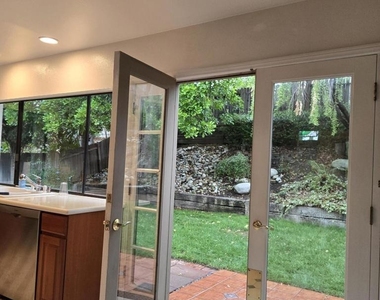 3166 Black Hills Court - Photo Thumbnail 5