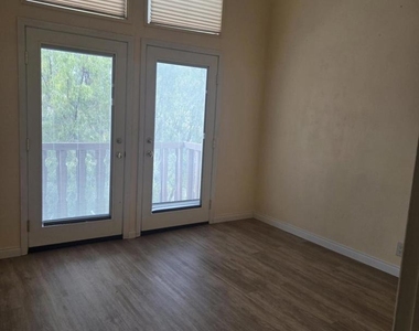 3166 Black Hills Court - Photo Thumbnail 20