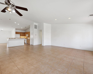 47820 Calle Zafiro - Photo Thumbnail 7