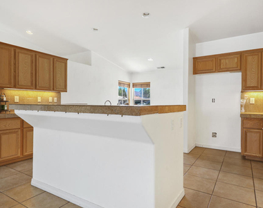 47820 Calle Zafiro - Photo Thumbnail 9