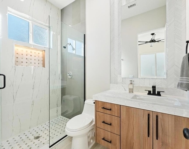 74098 Goleta Avenue - Photo Thumbnail 14