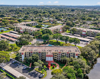 23345 Carolwood Lane - Photo Thumbnail 53