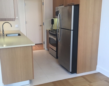 400 West 63rd Street - Photo Thumbnail 1