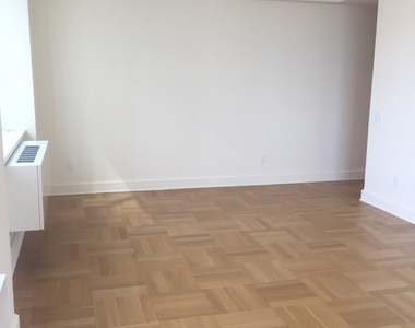 400 West 63rd Street - Photo Thumbnail 5