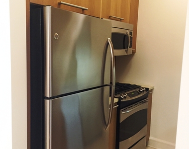 400 West 63rd Street - Photo Thumbnail 2