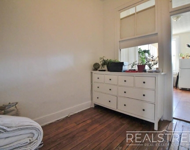 1154 Myrtle Avenue - Photo Thumbnail 4