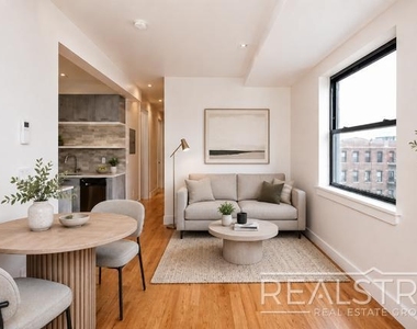 1526 Park Place - Photo Thumbnail 1