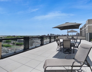 183-03 Hillside Avenue - Photo Thumbnail 18
