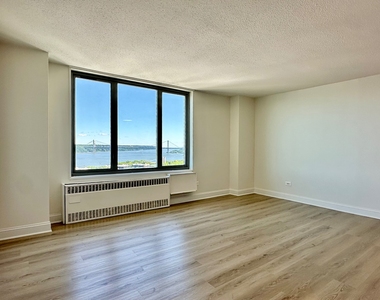 3333 Broadway - Photo Thumbnail 1
