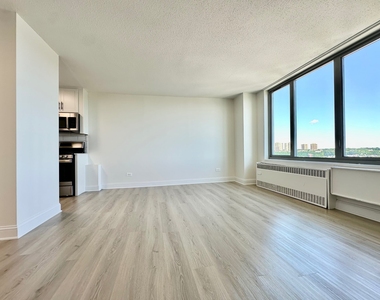 3333 Broadway - Photo Thumbnail 3