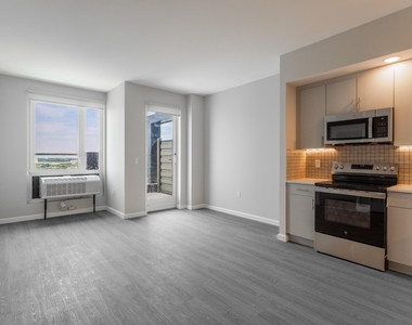 183-03 Hillside Avenue - Photo Thumbnail 3