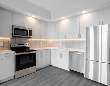 183-03 Hillside Avenue - Photo Thumbnail 4