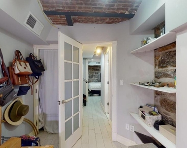Mott Street - Photo Thumbnail 6