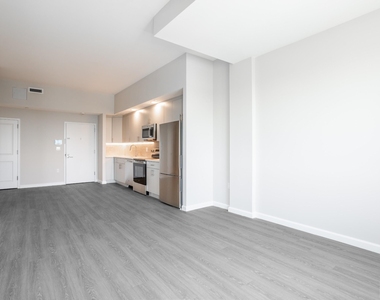 183-03 Hillside Avenue - Photo Thumbnail 5
