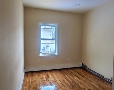 Plattwood Avenue - Photo Thumbnail 3