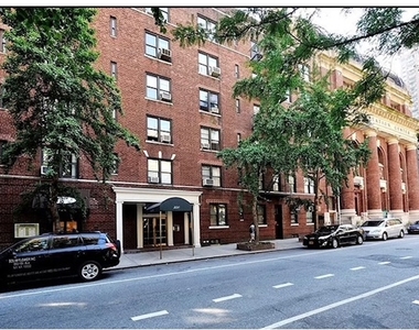 350 E 54th St - Photo Thumbnail 10
