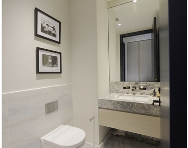125  Greenwich St - Photo Thumbnail 11