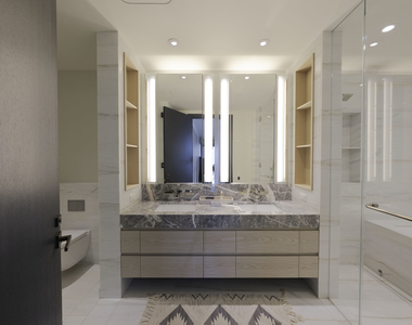 125  Greenwich St - Photo Thumbnail 8
