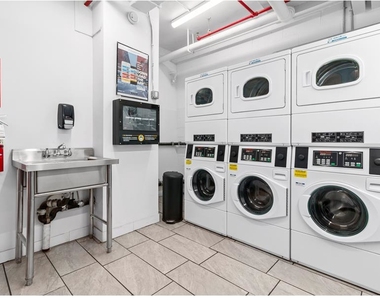 340 W 87th St - Photo Thumbnail 11