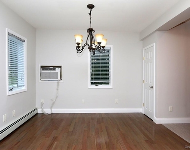 7 Meadow Street - Photo Thumbnail 4