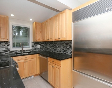 7 Meadow Street - Photo Thumbnail 7