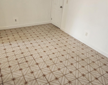11 Coonley Court - Photo Thumbnail 23
