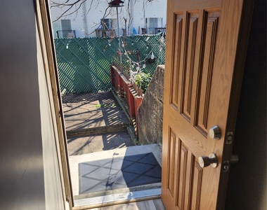 11 Coonley Court - Photo Thumbnail 17