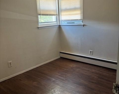 25 Nostrand Avenue - Photo Thumbnail 8