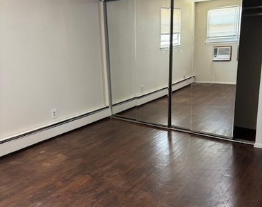 25 Nostrand Avenue - Photo Thumbnail 9