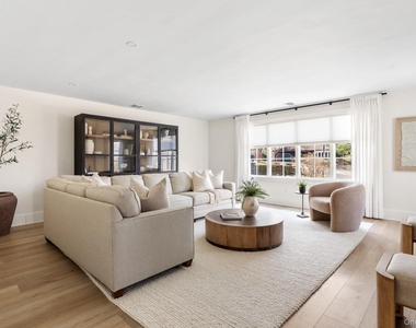 20 Hollywood Place - Photo Thumbnail 5