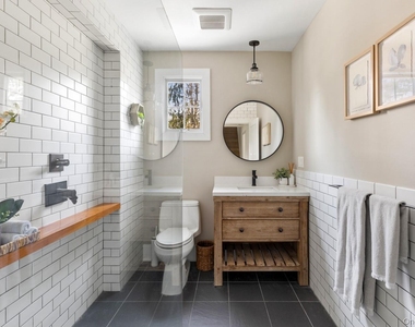 20 Hollywood Place - Photo Thumbnail 16
