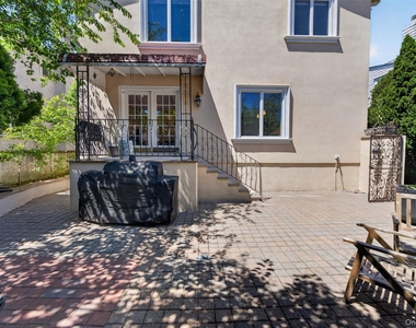 1425 Burton Street - Photo Thumbnail 26