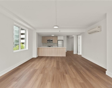 1 Lyon Place - Photo Thumbnail 10