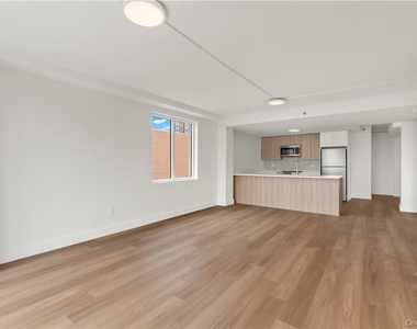 1 Lyon Place - Photo Thumbnail 11