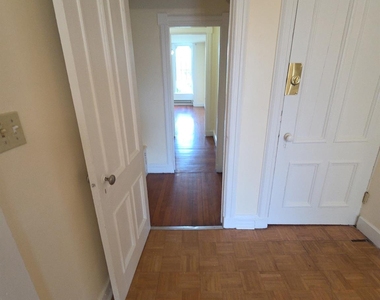 6 6 Eastman Terrace - Photo Thumbnail 3