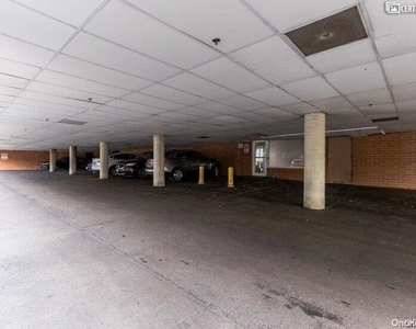 205 Mineola Boulevard - Photo Thumbnail 28