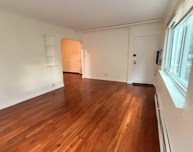 76-29 170 Street - Photo Thumbnail 6