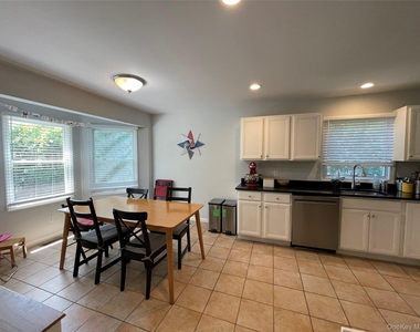 46 Maple Avenue - Photo Thumbnail 2