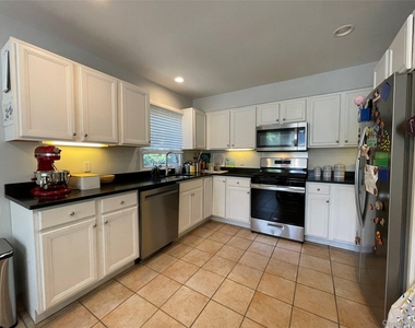 46 Maple Avenue - Photo Thumbnail 3