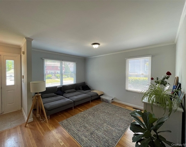 46 Maple Avenue - Photo Thumbnail 6
