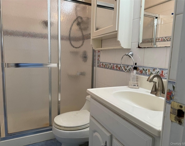 46 W Lane Drive - Photo Thumbnail 7