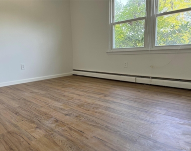 46 W Lane Drive - Photo Thumbnail 4