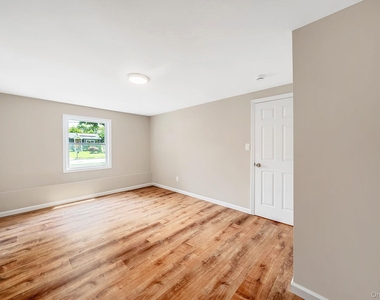 610 Americus Avenue - Photo Thumbnail 17
