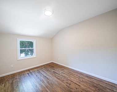 610 Americus Avenue - Photo Thumbnail 26