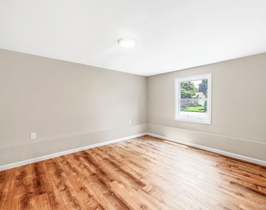 610 Americus Avenue - Photo Thumbnail 15