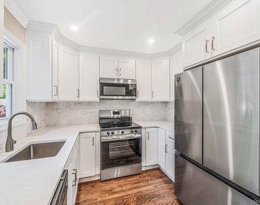 610 Americus Avenue - Photo Thumbnail 10