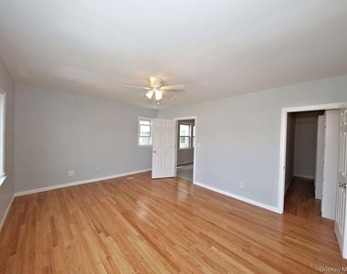 223 S Ridge Street - Photo Thumbnail 3